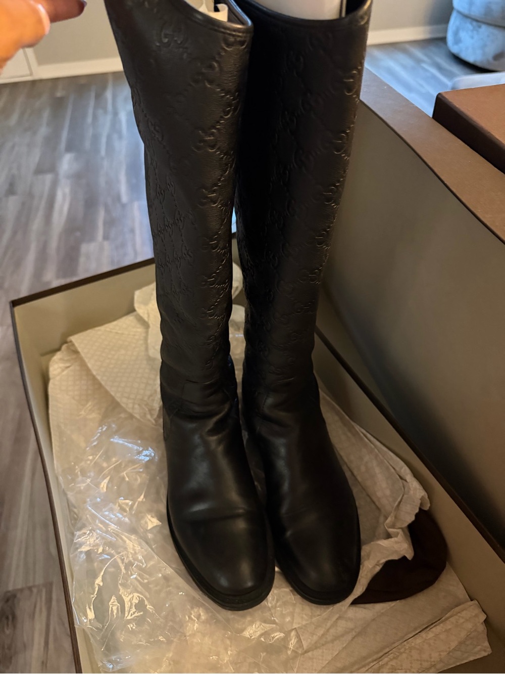 Gucci Black Embossed GG Over-The-Knee Leather Boots size 37 - Picture 4 of 4